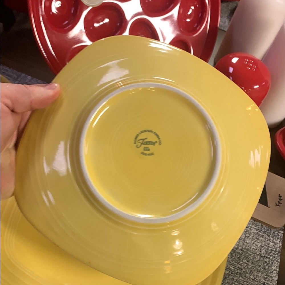 Fiesta Sunflower Yellow 4pcs Setting - Picture 4 of 6